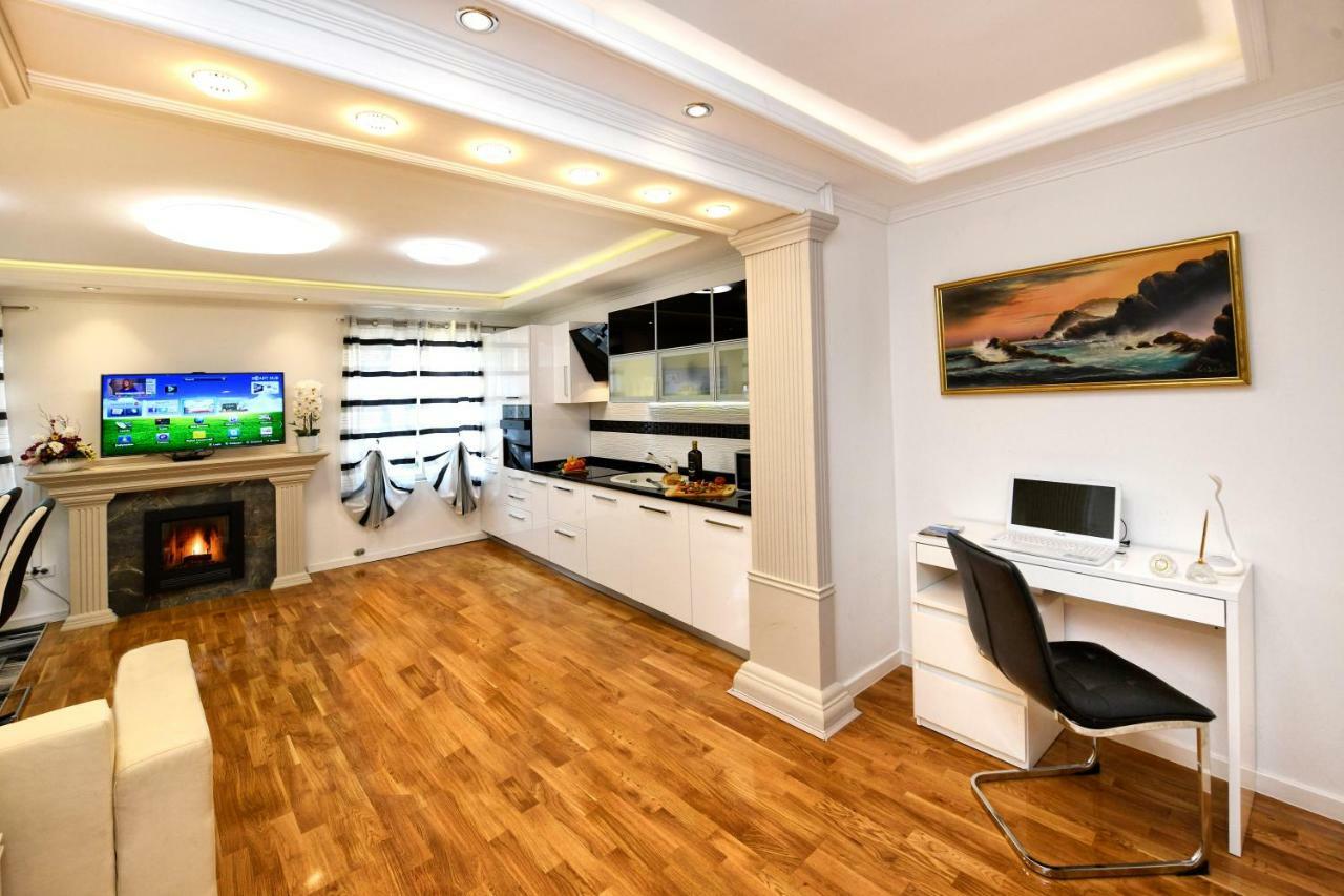 Apartment Markovski Porec Bagian luar foto