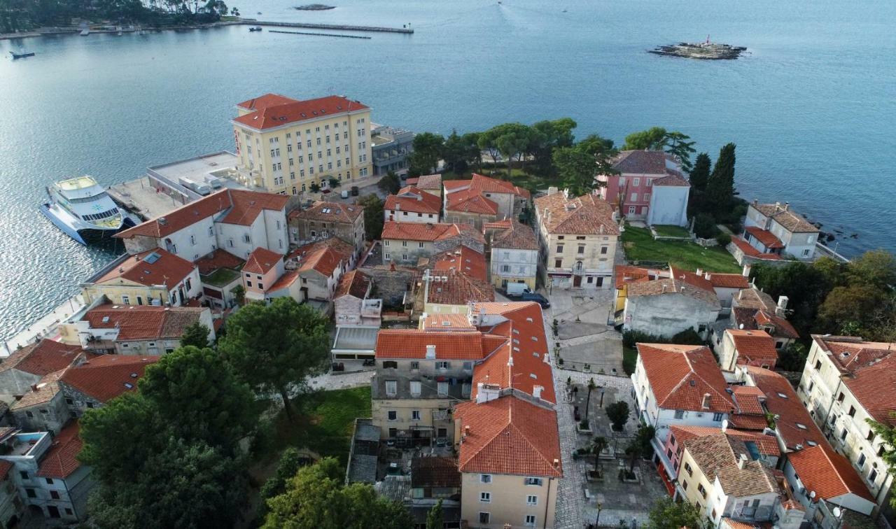 Apartment Markovski Porec Bagian luar foto